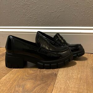 Hey Girl by Corkys black loafers